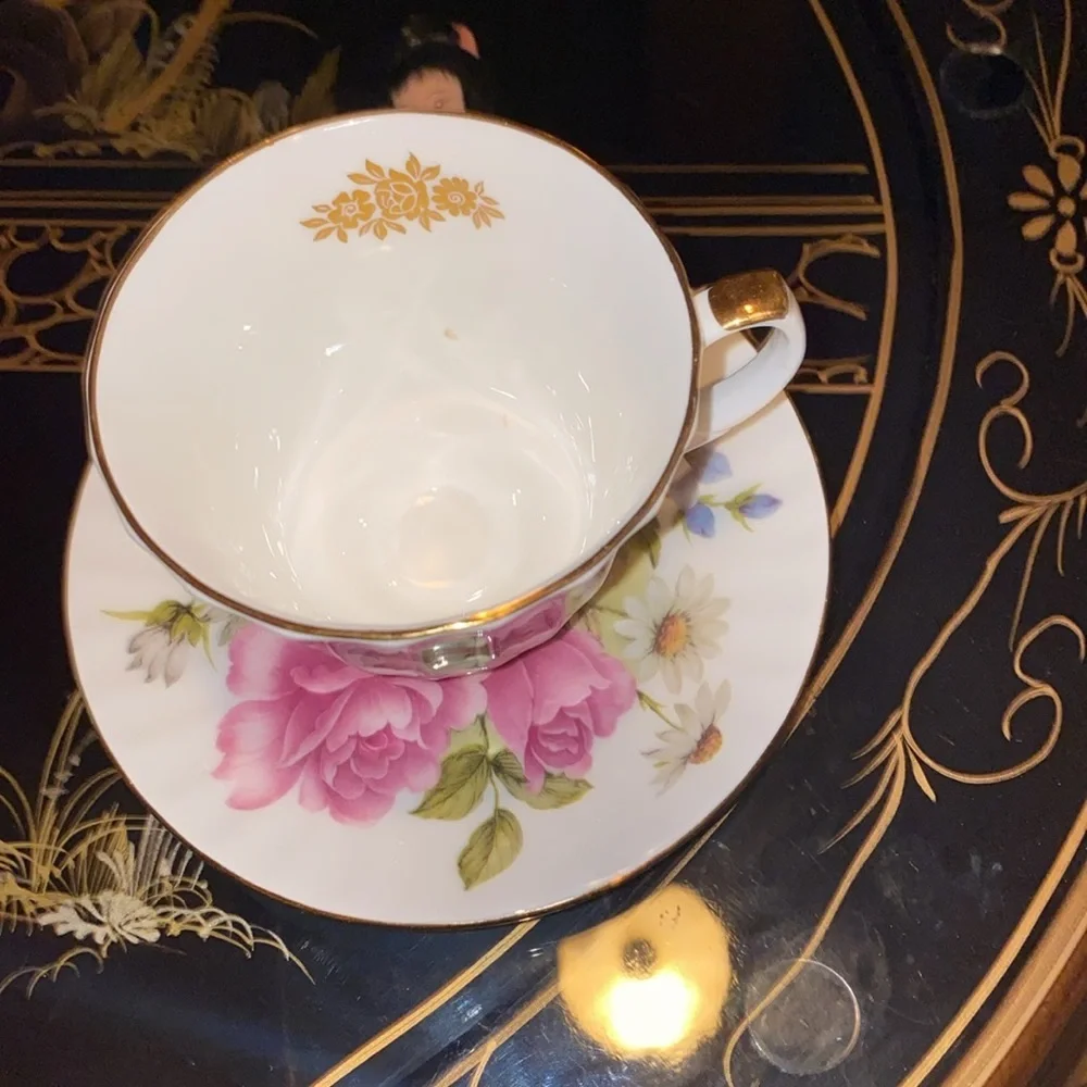 Antique Duchess Tea cup and saucer England Fine bone china Pink and White Roses